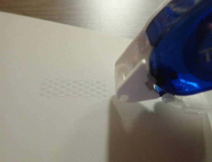 DAISO(ダイソー)：テープのり ドット柄