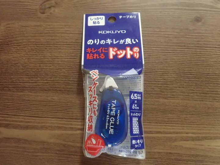 DAISO(ダイソー)：テープのり ドット柄