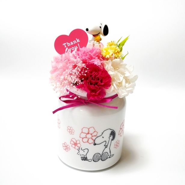 「スヌーピーフラワーキャニスター (HUG)」(4290円)