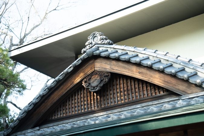 福岡 二日市温泉 大丸別荘 飾り瓦