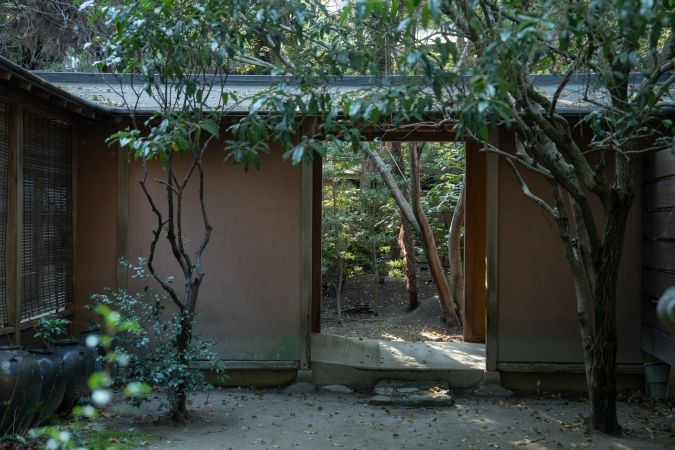 福岡 二日市温泉 大丸別荘 庭 門