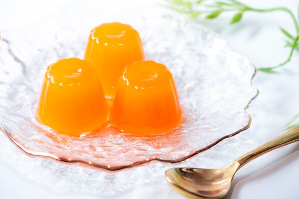 メロンの香りをリッチに再現。「夕張メロンゼリー リッチテイストミニ」が北海道限定発売