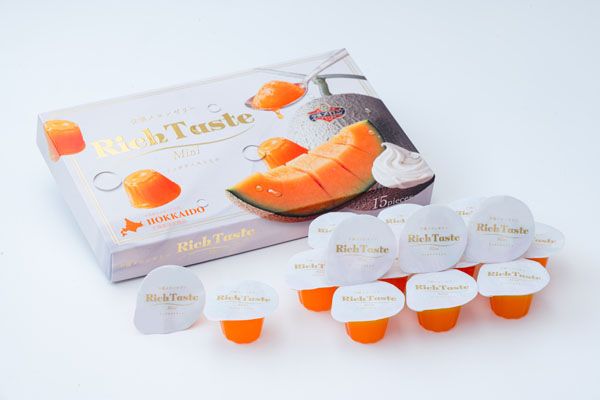 メロンの香りをリッチに再現。「夕張メロンゼリー リッチテイストミニ」が北海道限定発売