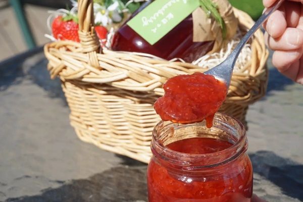 【長野県飯綱町・長野市】長野県産いちご「紅ほっぺ」のジャムがサンクゼール本店・門前店で数量限定発売！