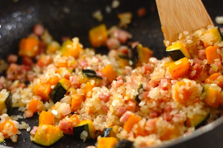 アサリとベーコンのリゾットの作り方1