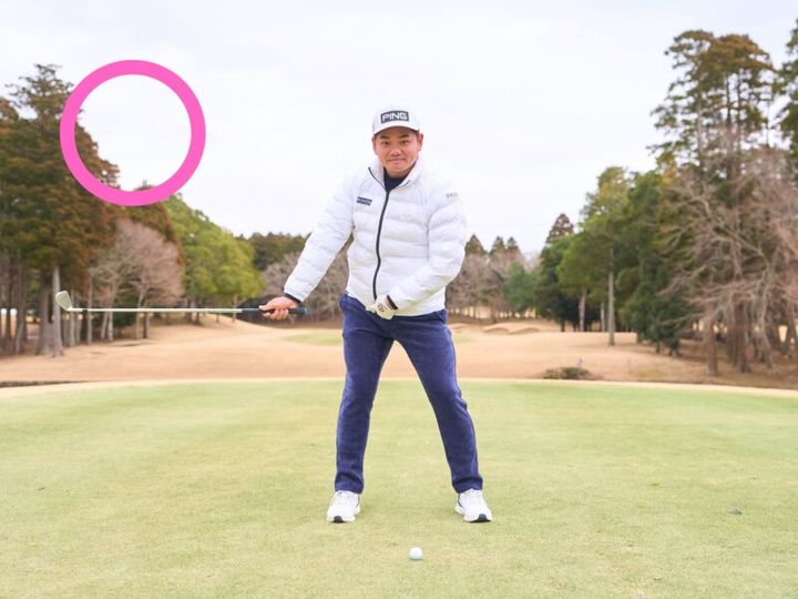 真っすぐ飛ばしたいなら”ショートスイング”が正解！男子プロが解説