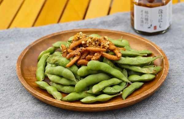 驚きの新食感！万能スパイス「ほりにし」から新商品『柿の種のオイル漬け』が登場