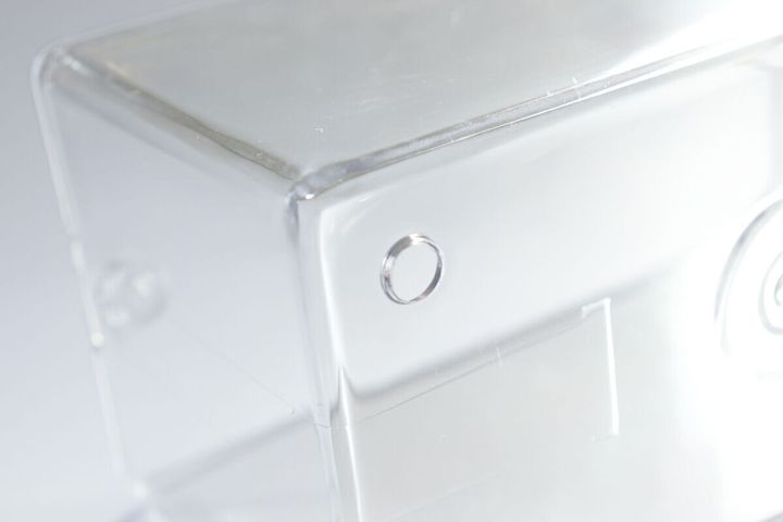 壁にも付けられるディスプレイケース1段 ネジ穴
