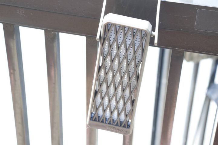 Dバルくん虫こないでネット（玄関用、60日） 使用例