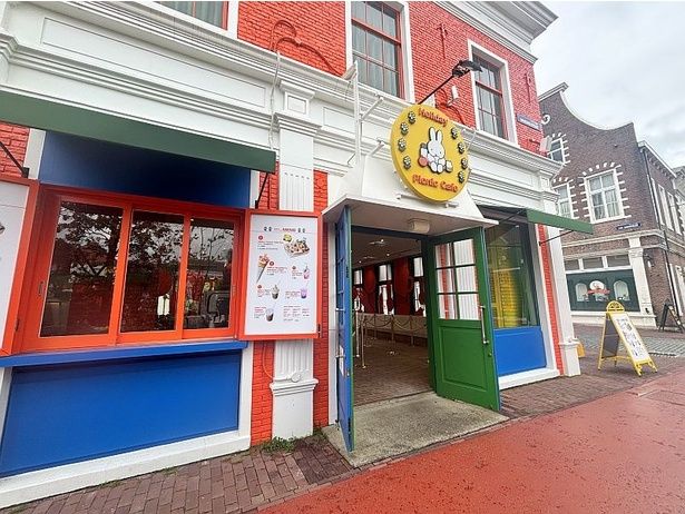 サンドイッチボックスやクレープなどがテイクアウトできるカフェ「ホリデー・ピクニックカフェ」。気軽に立ち寄れる