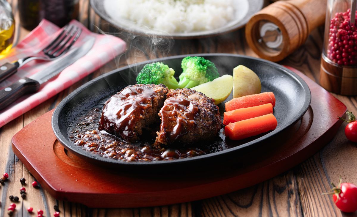 お昼にハンバーグを楽しむおすすめチェーン