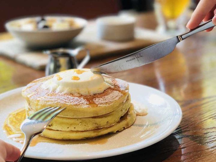 「クラシックバターミルクパンケーキ」1750円