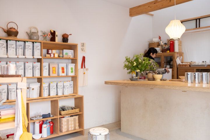日本茶の飲み比べが人気。蔵前の古民家で自由に楽しむお茶の時間／茶葉屋「norm tea house」