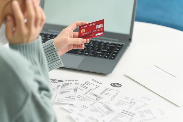 春の気のゆるみでクレカ請求が前月の2倍に…ひとり暮らしが「無意識の出費」を見える化した方法【中道あんさん】