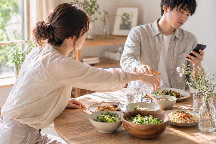 なぜ報われない？尽くす女性が恋愛で止まる理由