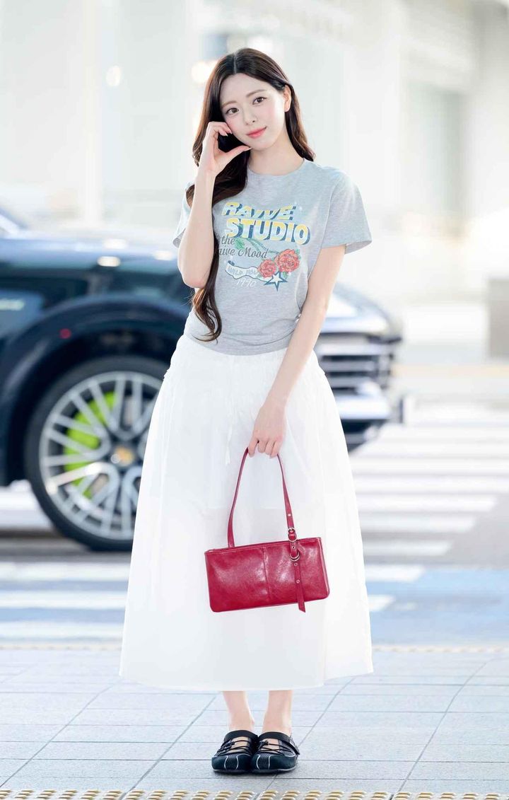 画像: Tシャツ×ロングスカートで作る絶妙バランス
