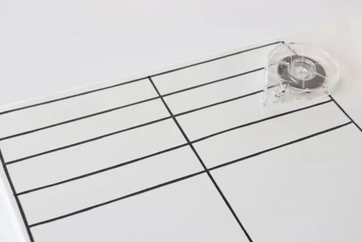 ダイソーのラインテープ ホワイトボード用を使って作った表