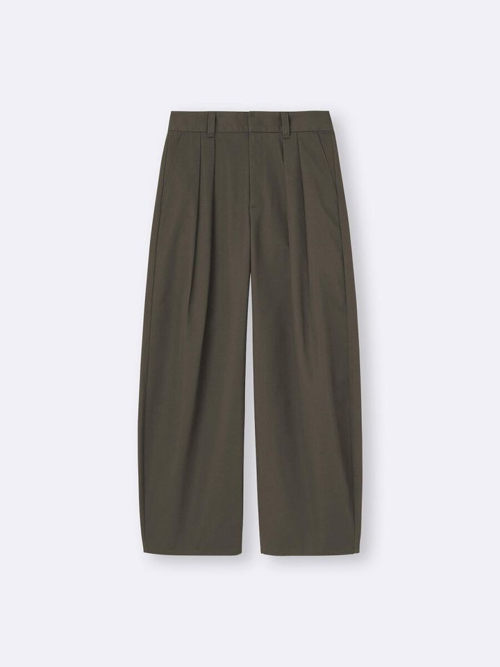 GUのチノタックバレルパンツ