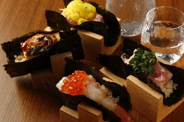 【東京都渋谷区】牡蠣が主役の居酒屋「渋谷牡蠣ベース」OPEN！こだわりの食と酒を楽しむ秘密基地
