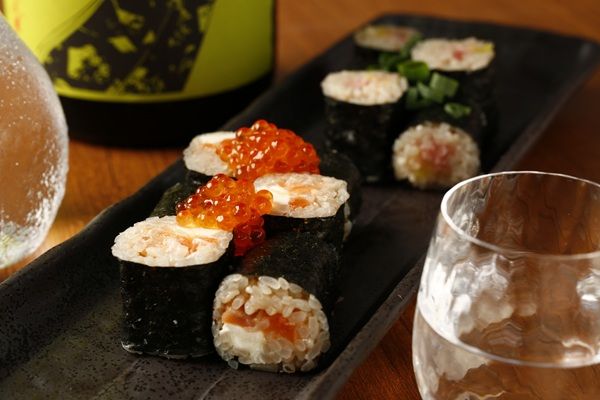 【東京都渋谷区】牡蠣が主役の居酒屋「渋谷牡蠣ベース」OPEN！こだわりの食と酒を楽しむ秘密基地