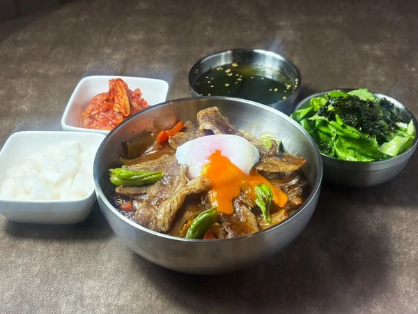 【東京都新宿区】韓国で話題のチムタク専門店「88チムタク」OPEN！期間限定でUber Eats新規注文30％OFF