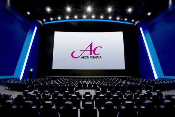 【神奈川県川崎市】イオンシネマ新百合ヶ丘ロビーに、専用メガネ不要の「裸眼3Dディスプレイ」導入！