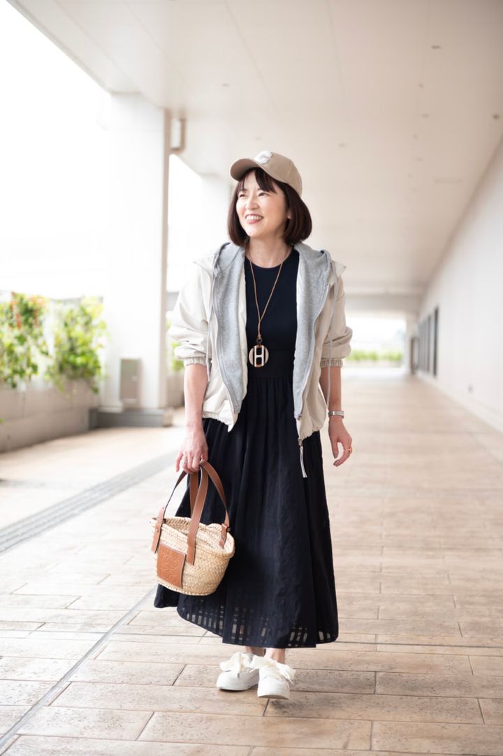 マウンテンパーカー･･･PLUS OTO.HA ワンピース･･･ユナイテッドアローズ ネックレス･･･Hermes バック･･･LOEWE シューズ･･･銀座ワシントン 帽子･･･mon cabinet