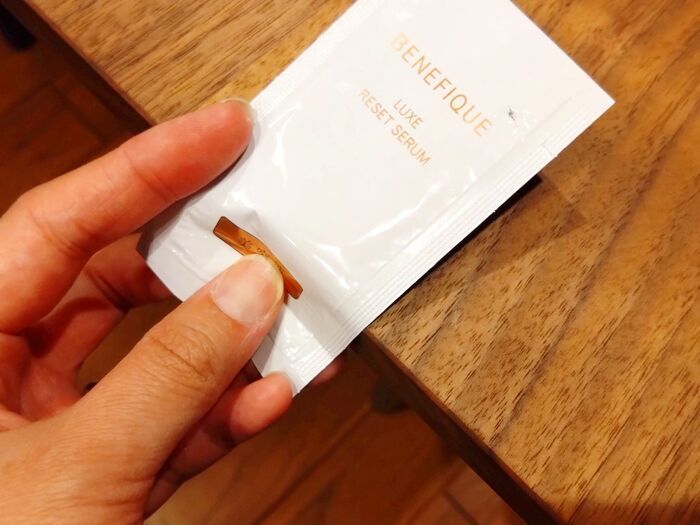 SNSで絶賛される『試供品』の天才的な使い方。ほんの小さなコツで断然使いやすくなります！