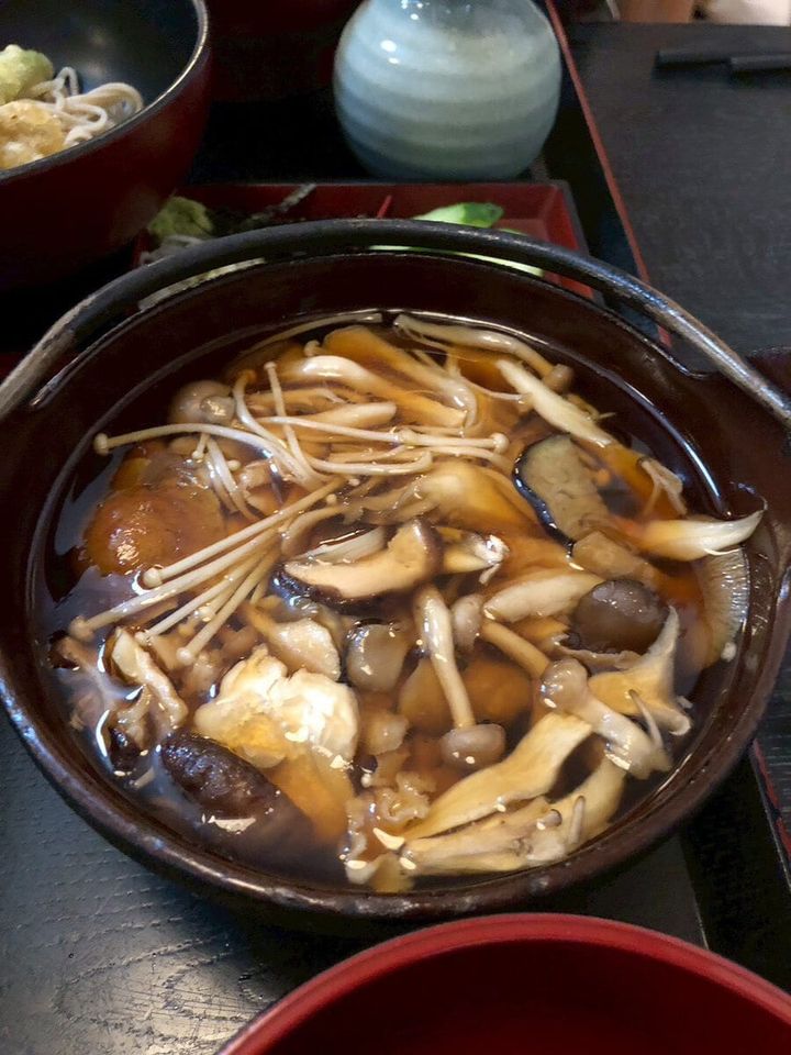 STANFORD所属のモデル・レイが好きなもの③旅先のご飯とお酒