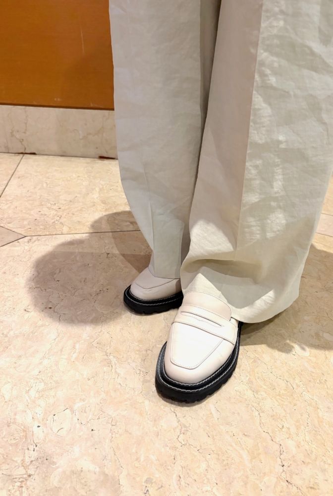 靴はヒルズアベニュー