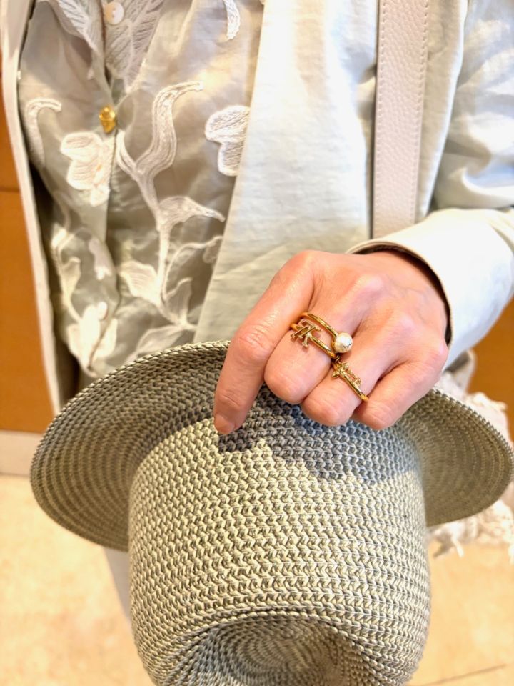 リングはLOUIS VUITTON
