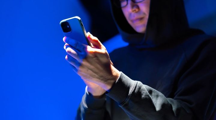 宅配業者を装った詐欺メール！ URLをクリックしないで！