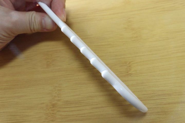 かっさ付きトリートメントコーム 形状