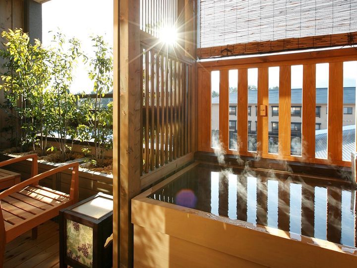 専用露天風呂で自分だけの温泉時間を