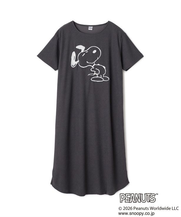  「パイルリブルームウェアワンピース(グレー)」(4950円)