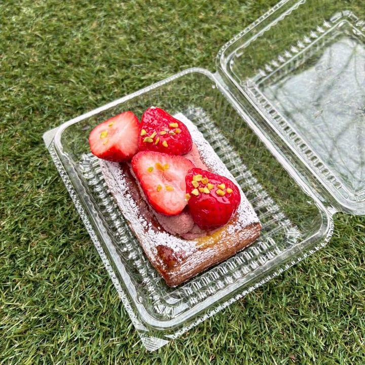BEAVER BREAD BROTHERS いちごのデニッシュ