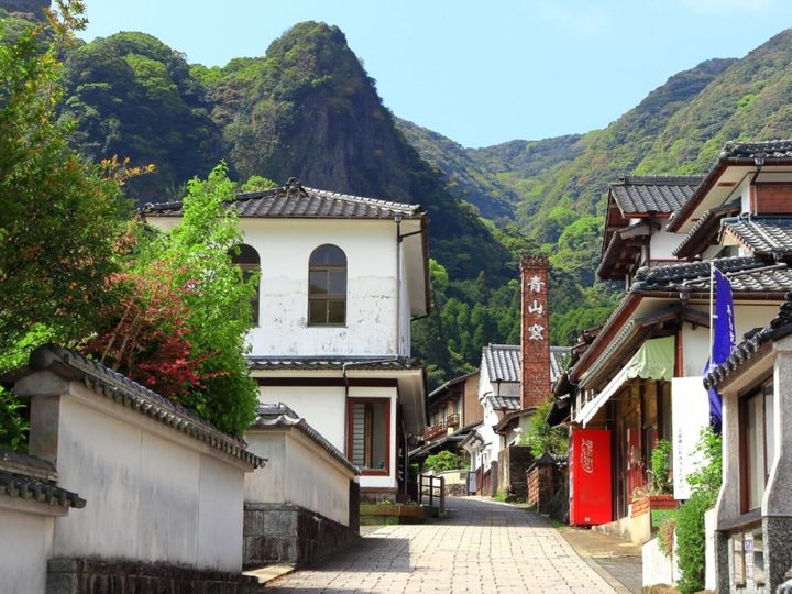 All About ニュース編集部が全国285人を対象に実施した「旅行先に関するアンケート」の調査結果から、【男性限定】春に行きたいと思う「佐賀県の旅行先」ランキングを発表！ 2位「伊万里」を抑えた1位は？