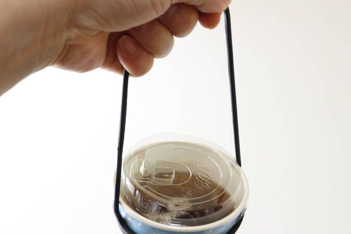 セリア シリコンドリンクカップホルダー 持ち手