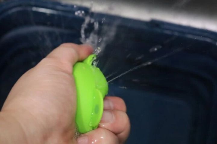 ダイソーのリユーザブル水風船 動物セットは繰り返し遊べる