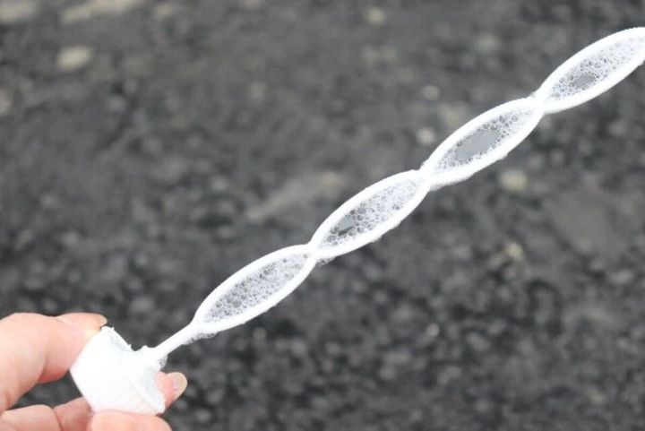 ダイソーの濃縮シャボン玉液 約1L分の付属のスティック