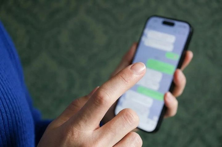 災害時にLINEで安否確認を送る