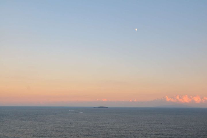 pixta_125934345_M.jpg