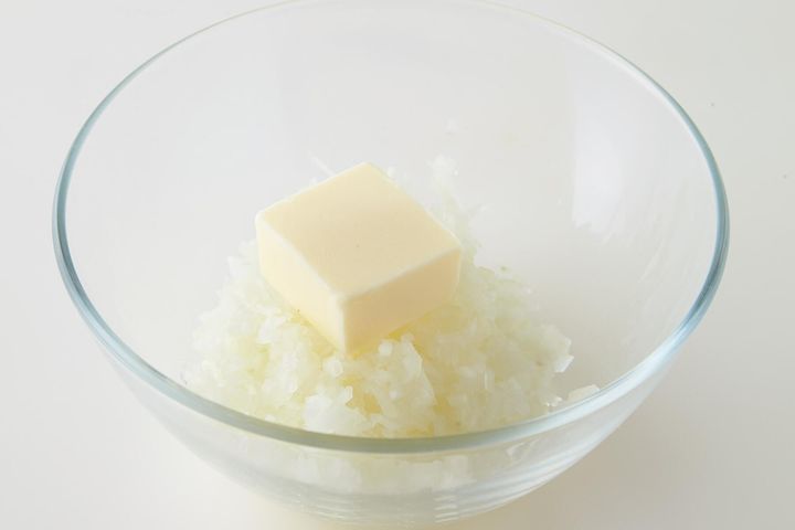 玉ねぎを加熱する