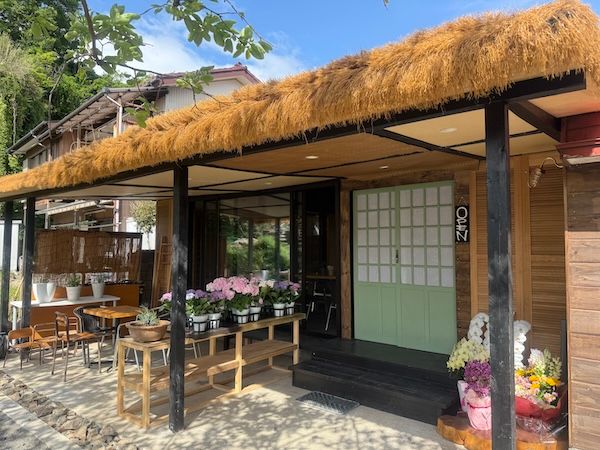 【神奈川県鎌倉市】鎌倉の古民家ベーグル店「ホクカマベーグル」、薪と鉄板による新たなBBQ体験を提供