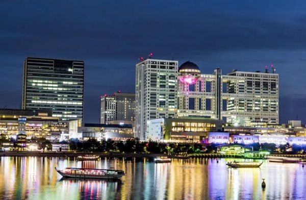 【東京都港区】新艇就航記念プランでGWにお得なクルージング！お台場の絶景を家族で楽しめる