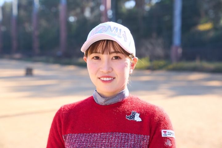 どっちが“正しいバンカーのアドレス”？ベタピンにつけるコツを女子プロが解説