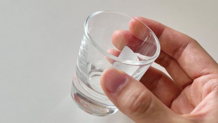 100均のショットグラス6個買ってみた！ 使い捨てのプラスチックもチェック
