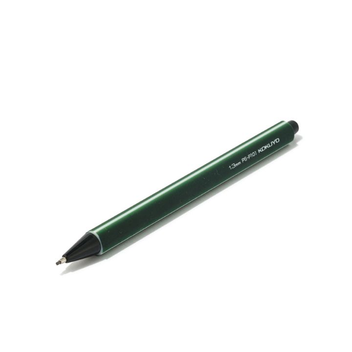 鉛筆とシャープペンシルの特徴を兼ね備えた、その名も「鉛筆シャープ」。太い芯で折れにくく、ソフトなエラストマー樹脂コートによりフィット感も高い。ブラックもあり。芯径1.3mm ¥253（シンク オブ シングス）