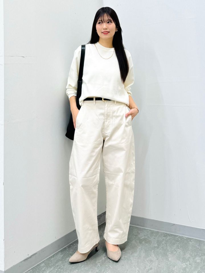 【GU】ユニセックス仕様のチノバレルレッグパンツ