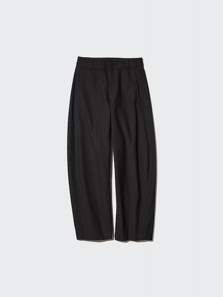 【ユニクロ】シルエットが絶妙なバレルレッグパンツ